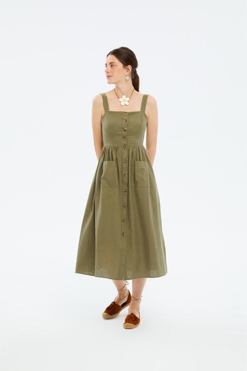  KETEN İÇERİKLİ DÜZ KESİM KOLSUZ MİDİ GÖMLEK ELBİSE