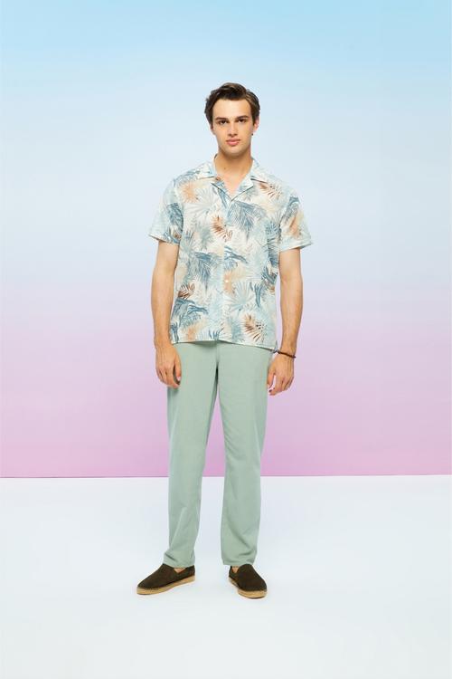  EGZOTİK DESENLİ KISA KOLLU REGULAR FIT GÖMLEK