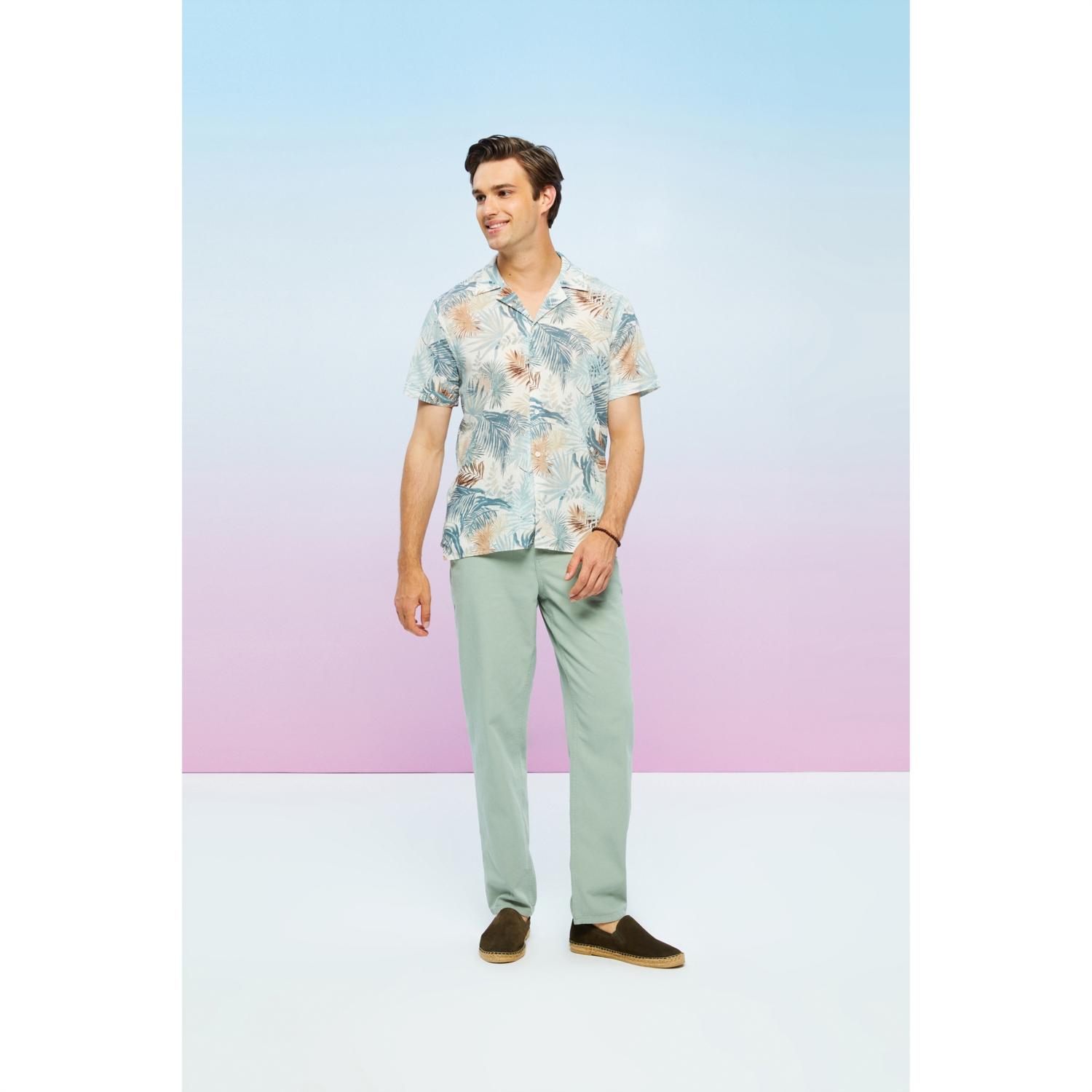 EGZOTİK DESENLİ KISA KOLLU REGULAR FIT GÖMLEK