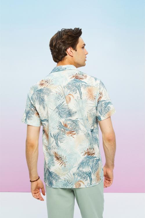  EGZOTİK DESENLİ KISA KOLLU REGULAR FIT GÖMLEK