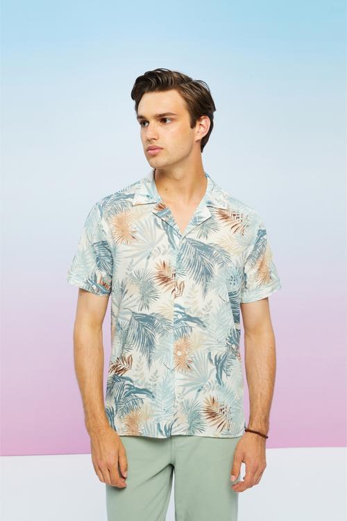  EGZOTİK DESENLİ KISA KOLLU REGULAR FIT GÖMLEK