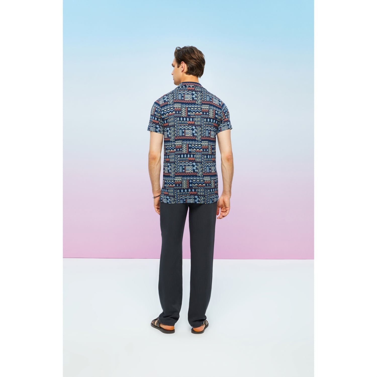 ETNİK DESENLİ KISA KOLLU REGULAR FIT GÖMLEK