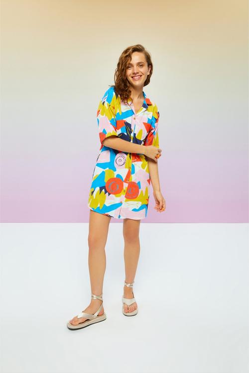  SOYUT DESENLİ MİNİ GÖMLEK ELBİSE