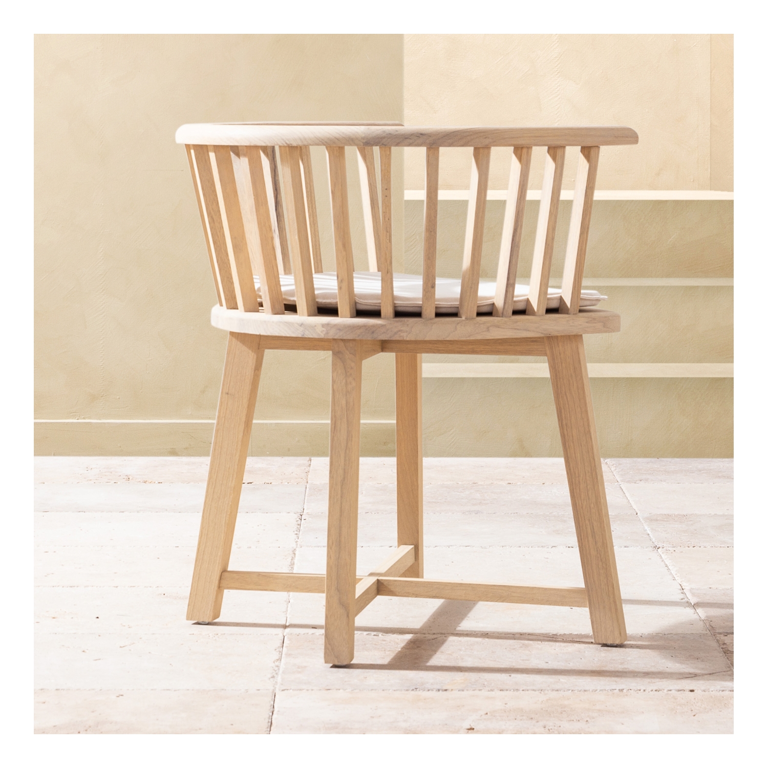 COLMAR  KOLÇAKLI SANDALYE