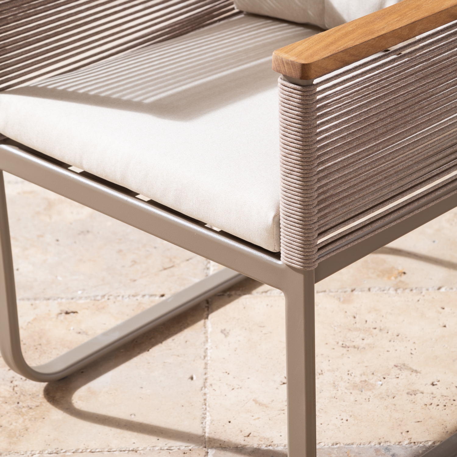 RIVA KOLÇAKLI SANDALYE