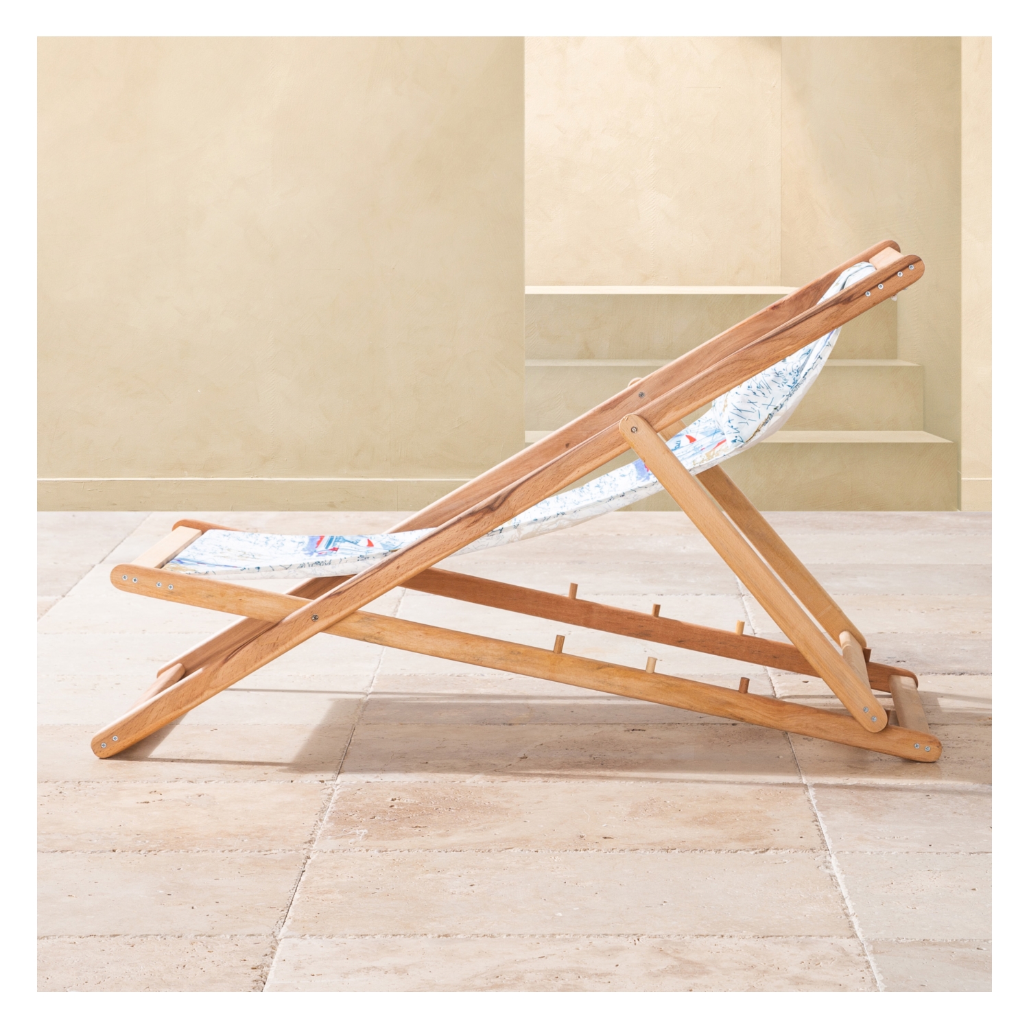 MARINE KATLANIR ŞEZLONG