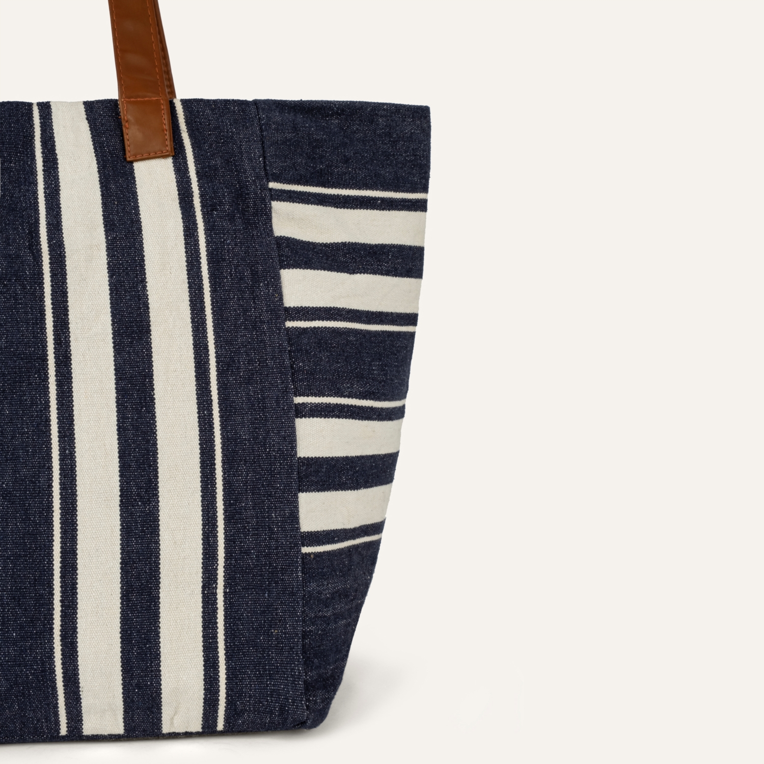 ÇİZGİLİ KANVAS OMUZ ÇANTASI