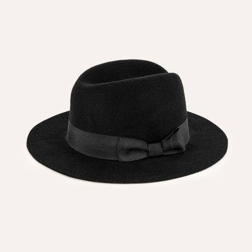 FİYONK DETAYLI FÖTR YÜN ŞAPKA