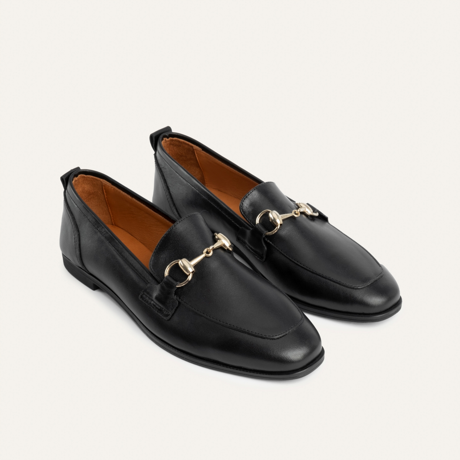 TOKA DETAYLI HAKİKİ DERİ MAKOSEN