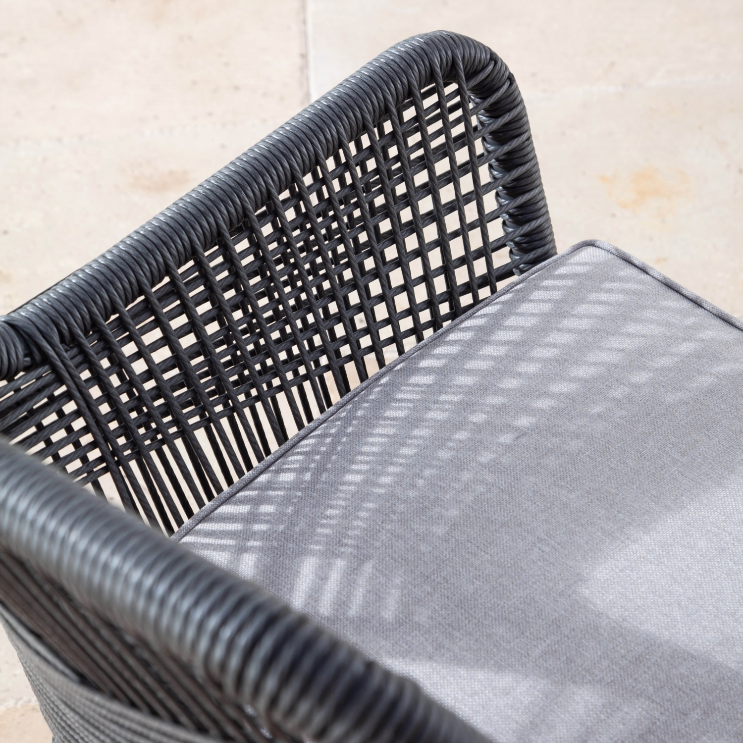 ALBES KOLÇAKLI SANDALYE