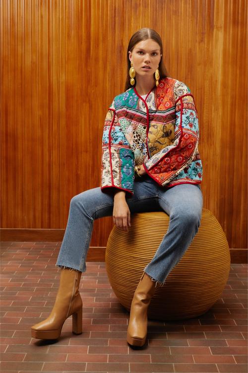  KAPİTONE DİKİŞLİ ETNİK DESENLİ MONT CEKET