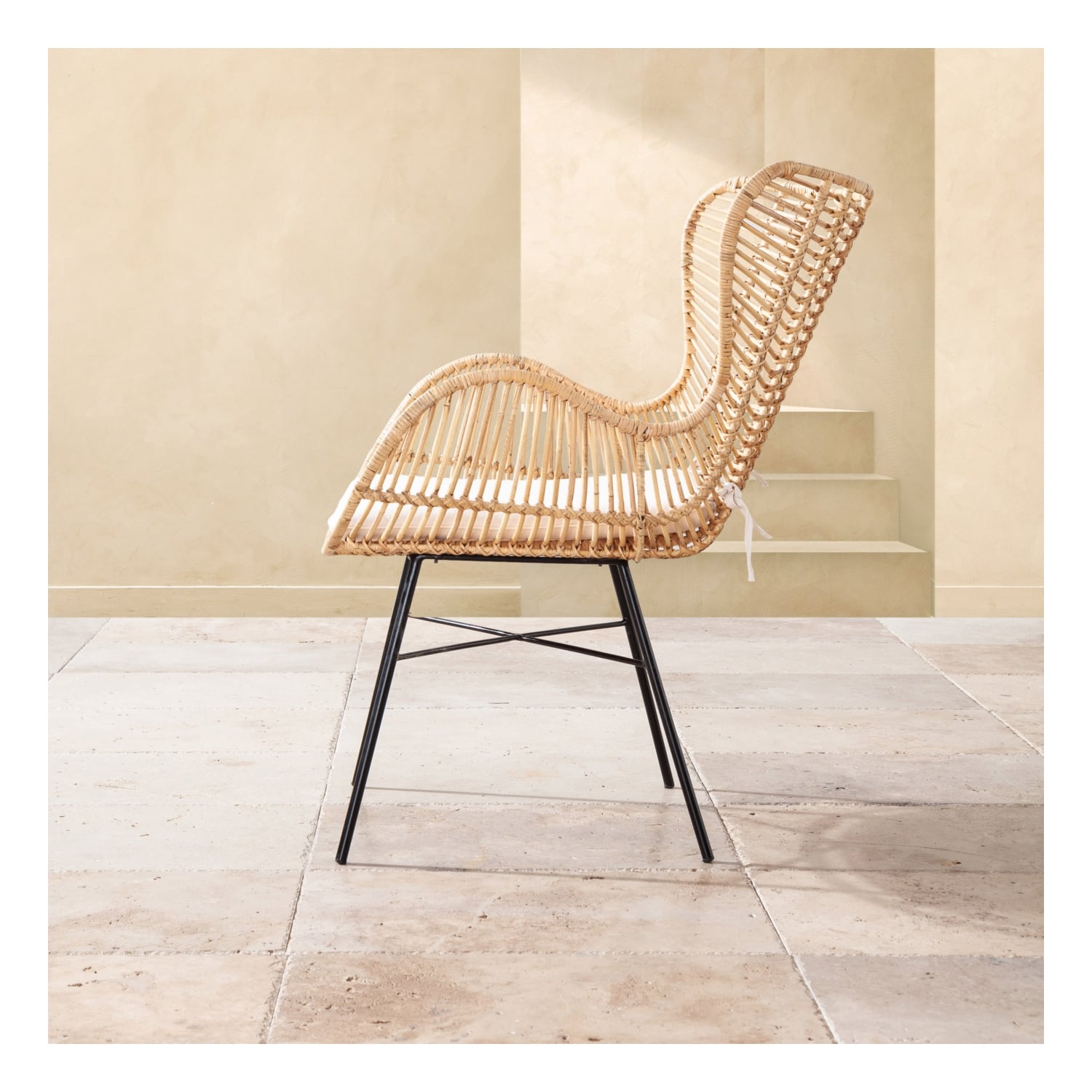 GERALD KOLÇAKLI SANDALYE