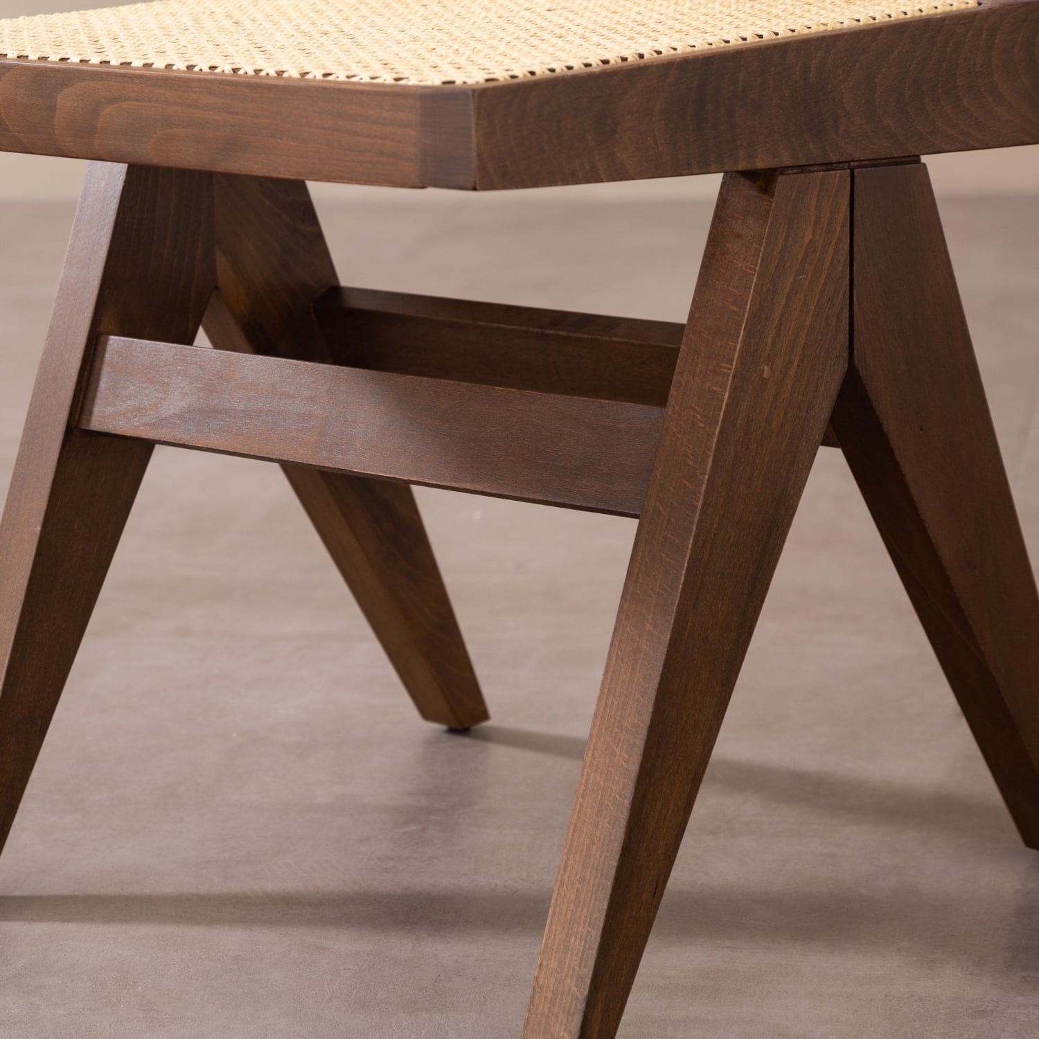 QUILE MASİF AHŞAP HAZERAN SANDALYE CEVİZ