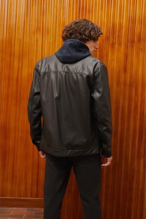  DERİ GÖRÜNÜMLÜ CEPLİ CEKET