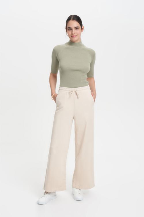  VİSKON KARIŞIMLI DİK YAKA KAZAK