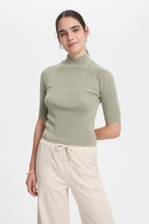  VİSKON KARIŞIMLI DİK YAKA KAZAK