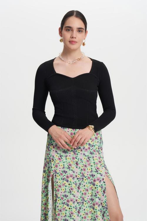  KALP YAKA DAR KESİM KAZAK