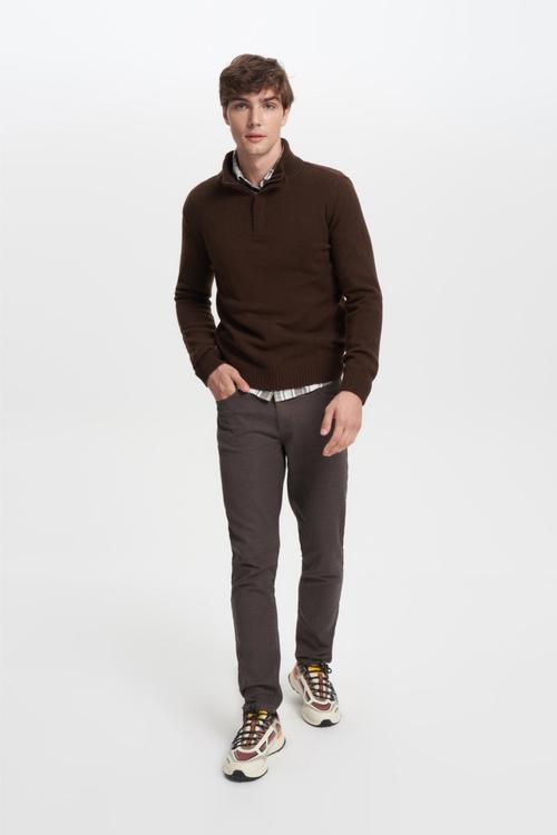  DİK YAKA TRİKO KAZAK