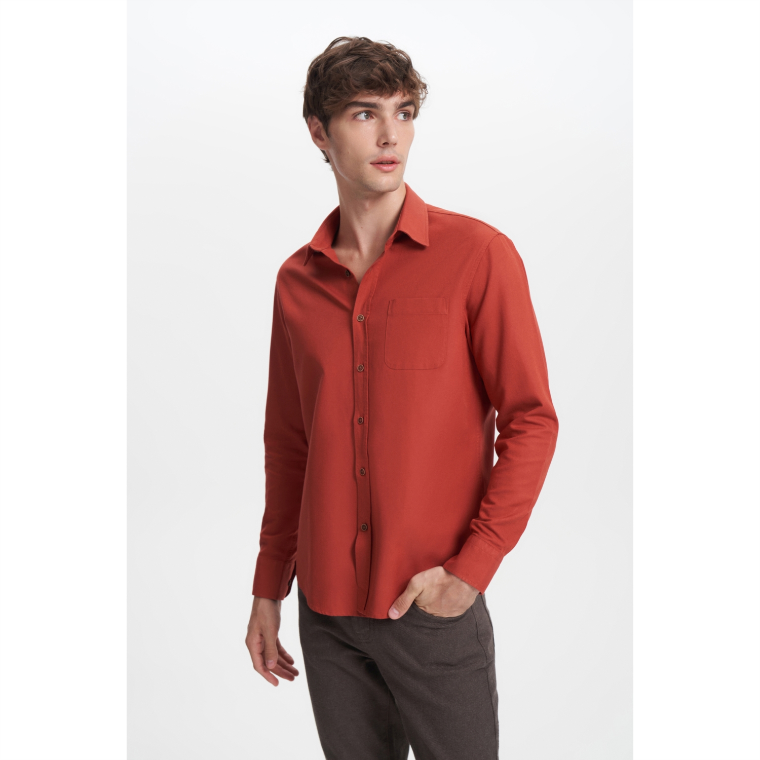 PAMUK KARIŞIMLI VİSKON REGULAR FIT GÖMLEK