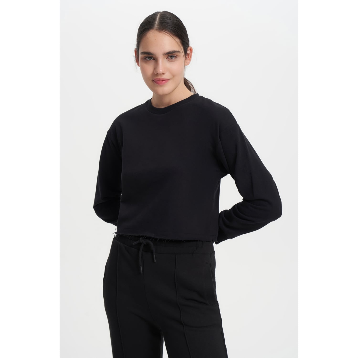 BİSİKLET YAKA SWEATSHIRT