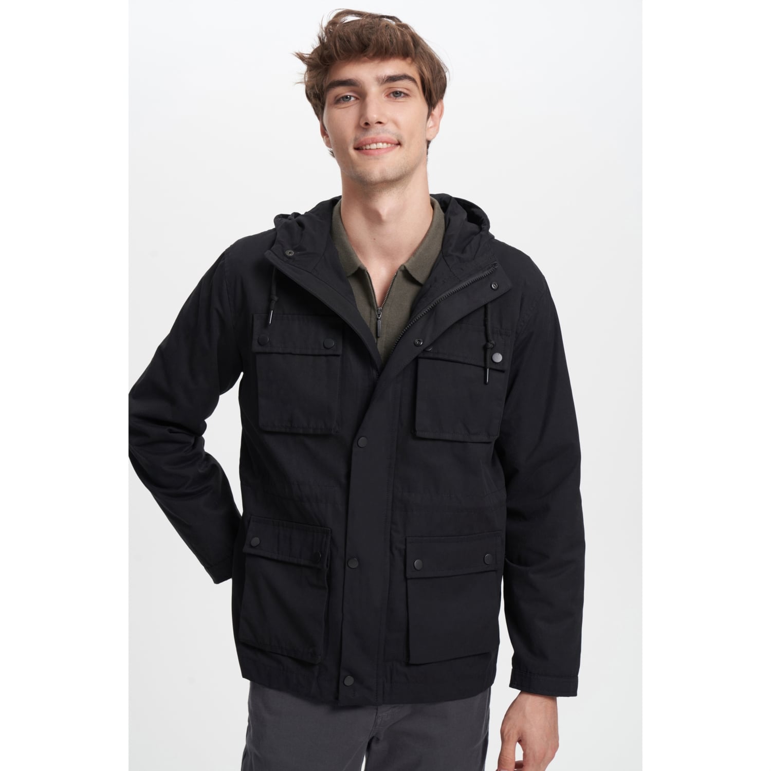 KAPÜŞONLU ÇOK CEPLİ KISA MONT