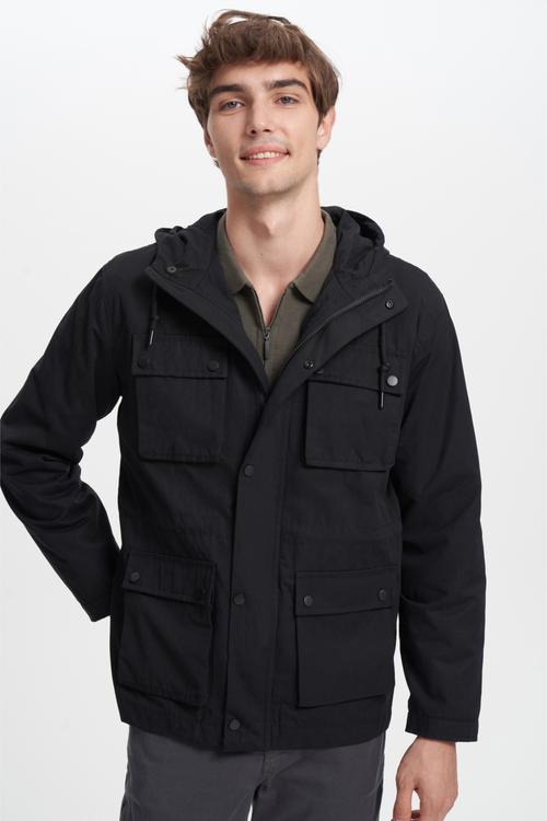  KAPÜŞONLU ÇOK CEPLİ KISA MONT