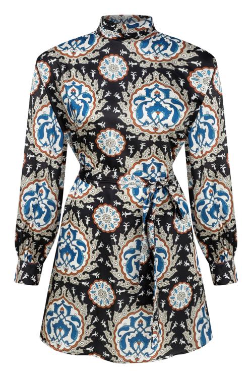  BELİ KUŞAKLI ETNİK DESENLİ MİNİ ELBİSE