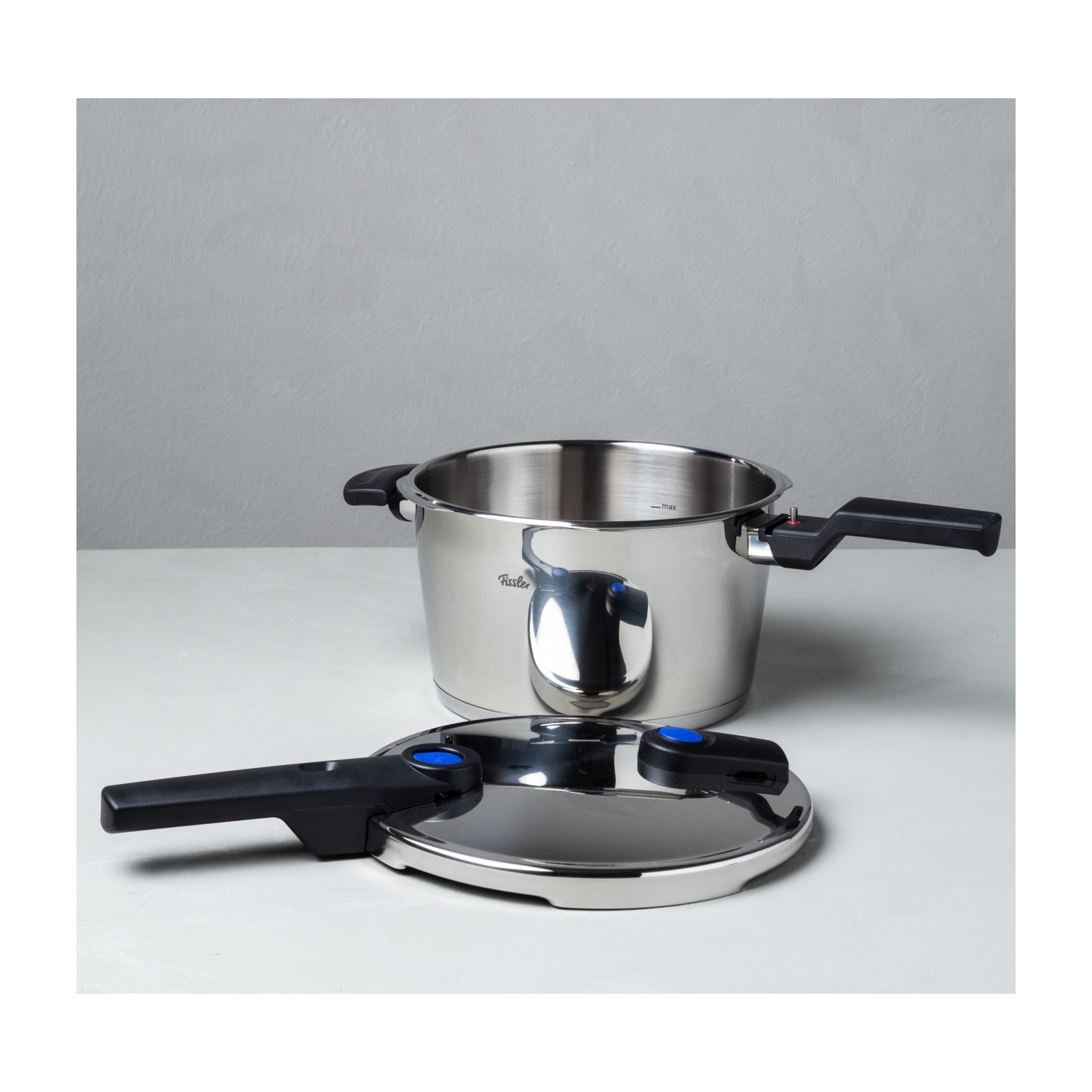 FISSLER VITAQUICK DÜDÜKLÜ TENCERE 4.5L