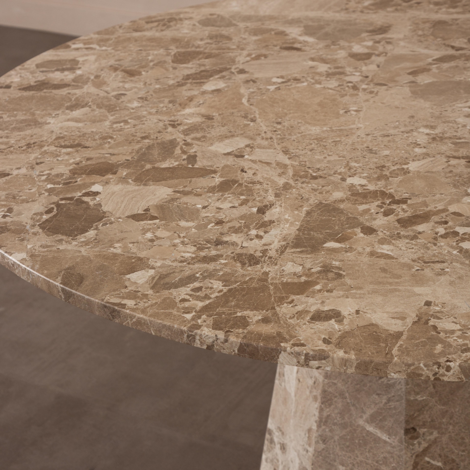 LATTE MERMER YUVARLAK YEMEK MASASI 150X150