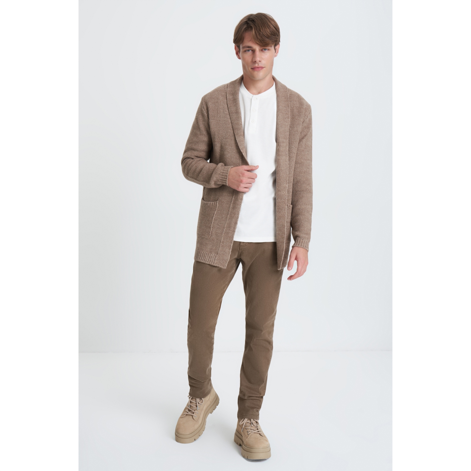 ŞAL YAKA TRİKO HIRKA