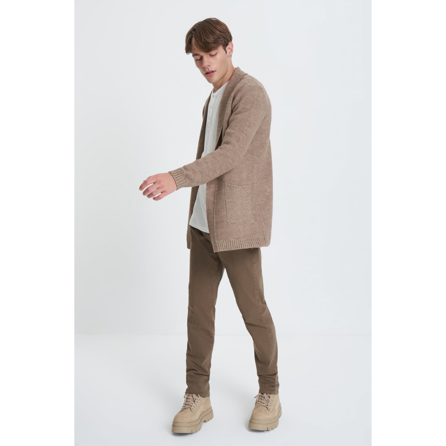 ŞAL YAKA TRİKO HIRKA