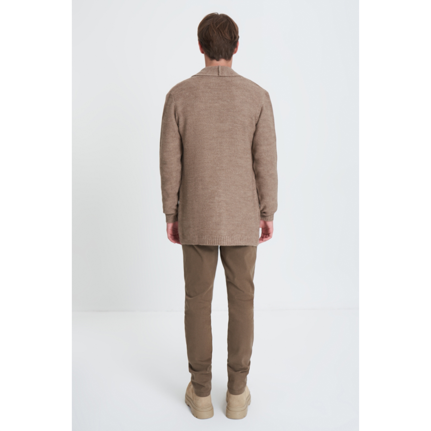 ŞAL YAKA TRİKO HIRKA