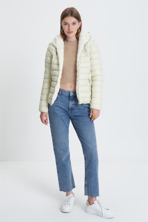  PELUŞ ÇİFT TARAFLI KAPİTONELİ MONT