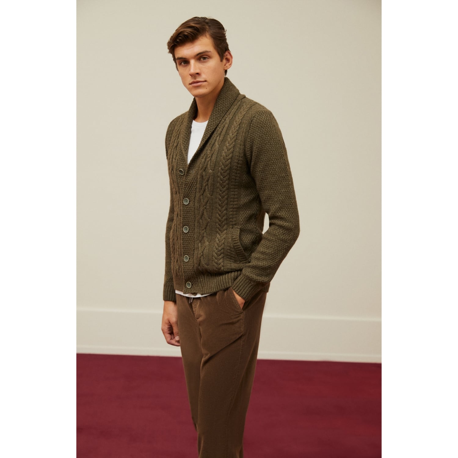 ŞAL YAKA SAÇ ÖRGÜLÜ UZUN KOLLU TRİKO HIRKA