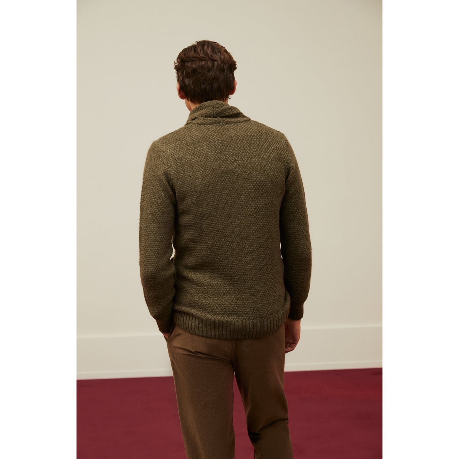 ŞAL YAKA SAÇ ÖRGÜLÜ UZUN KOLLU TRİKO HIRKA