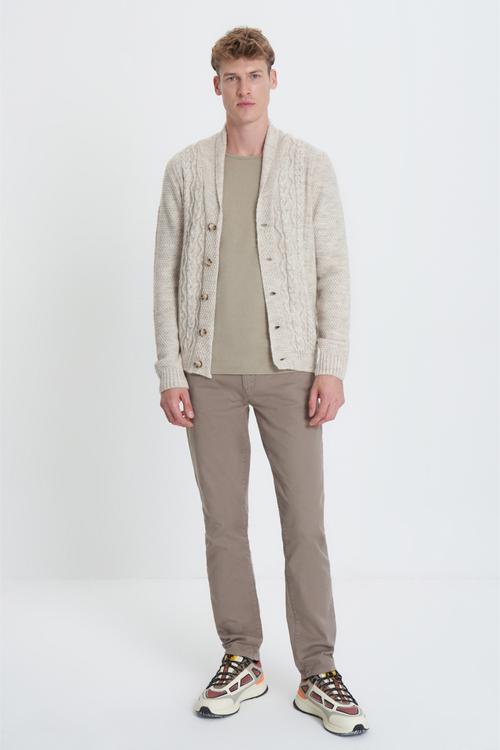  JAKARLI ŞAL YAKA TRİKO HIRKA