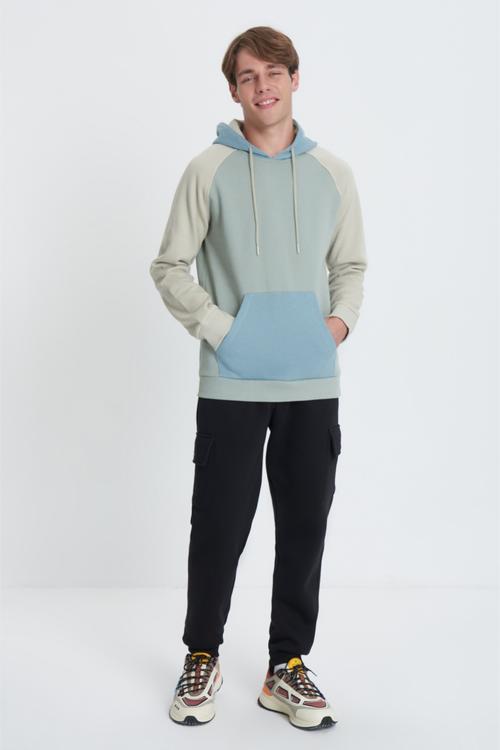  KAPÜŞONLU KANGURU CEPLİ SWEATSHIRT