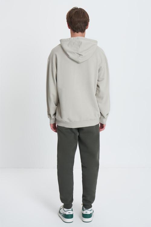  KAPÜŞONLU KANGURU CEPLİ SWEATSHIRT