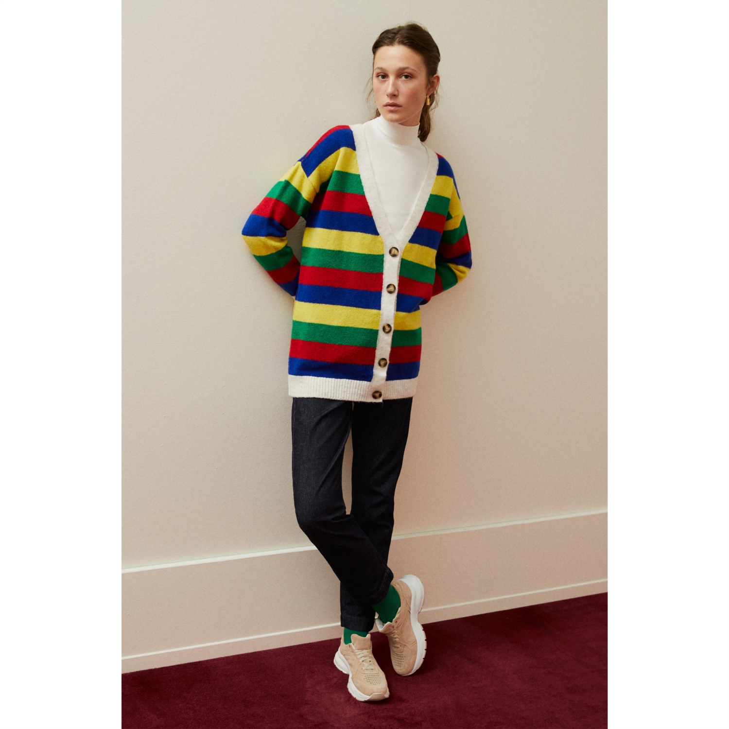 ÇİZGİLİ V YAKA TRİKO HIRKA