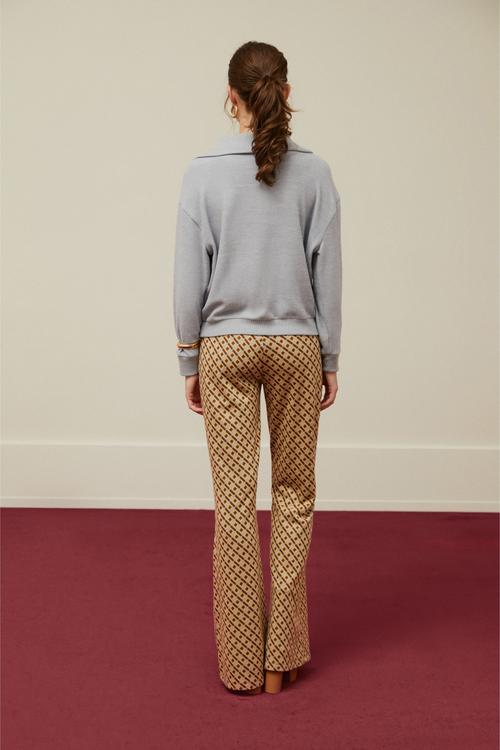  FERMUARLI V YAKA TRİKO KAZAK