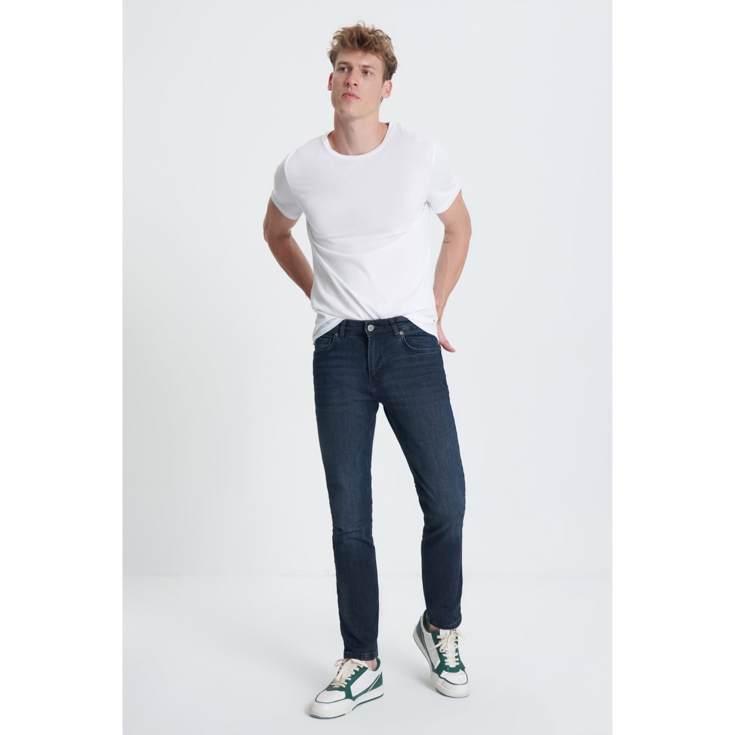 SLIM STRAIGHT JEAN PANTOLON