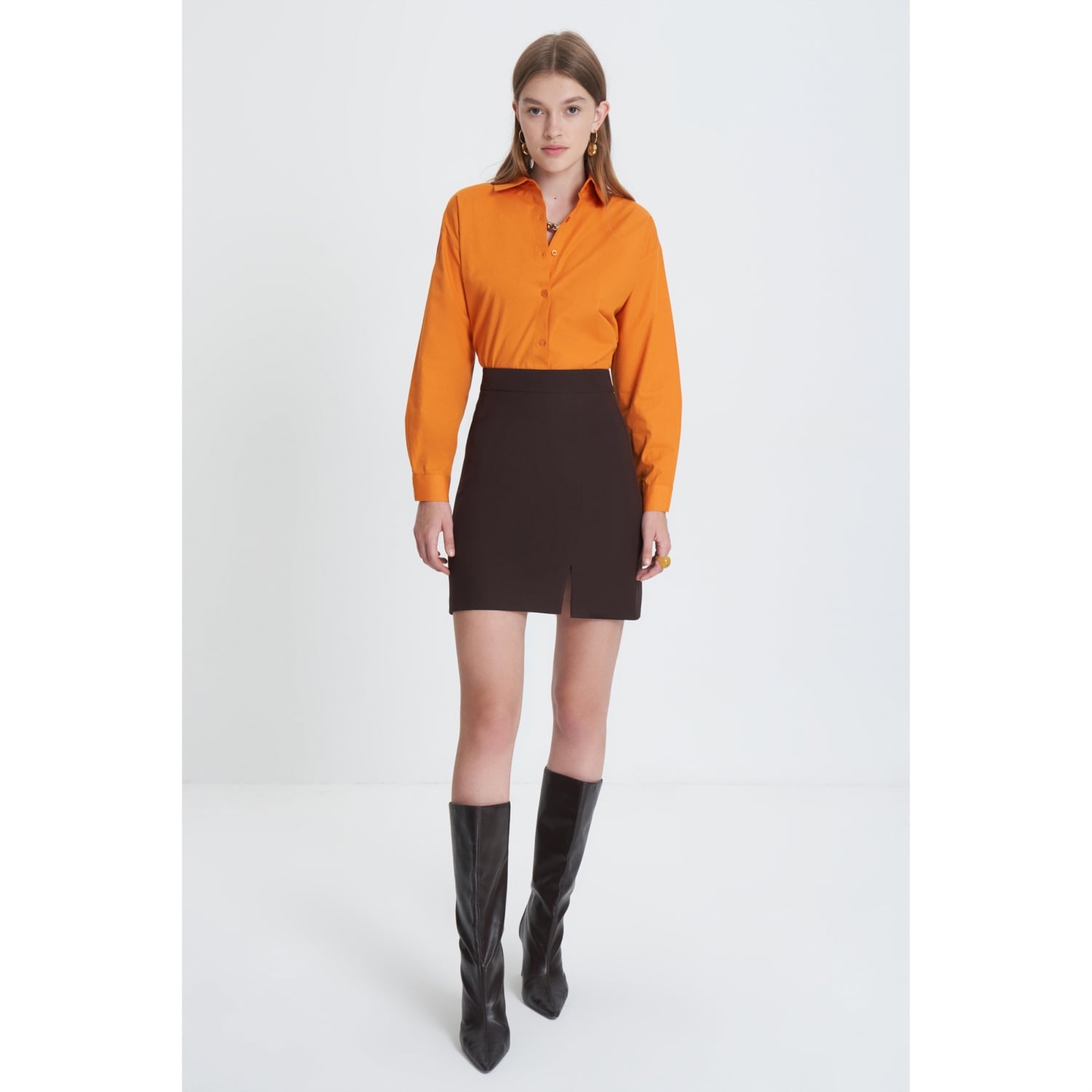 DAR KESİM YIRTMAÇLI MİNİ ETEK