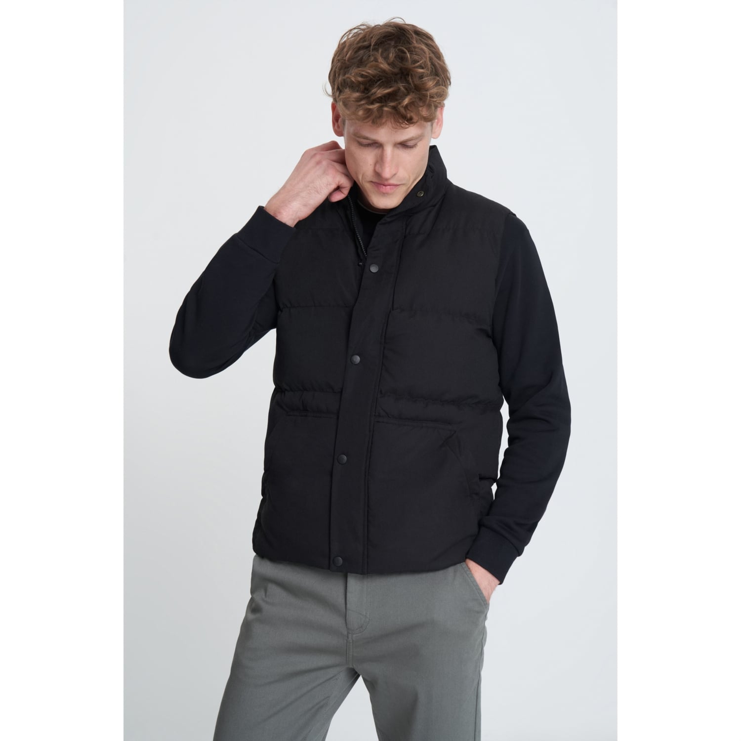 DİK YAKA ŞİŞME YELEK