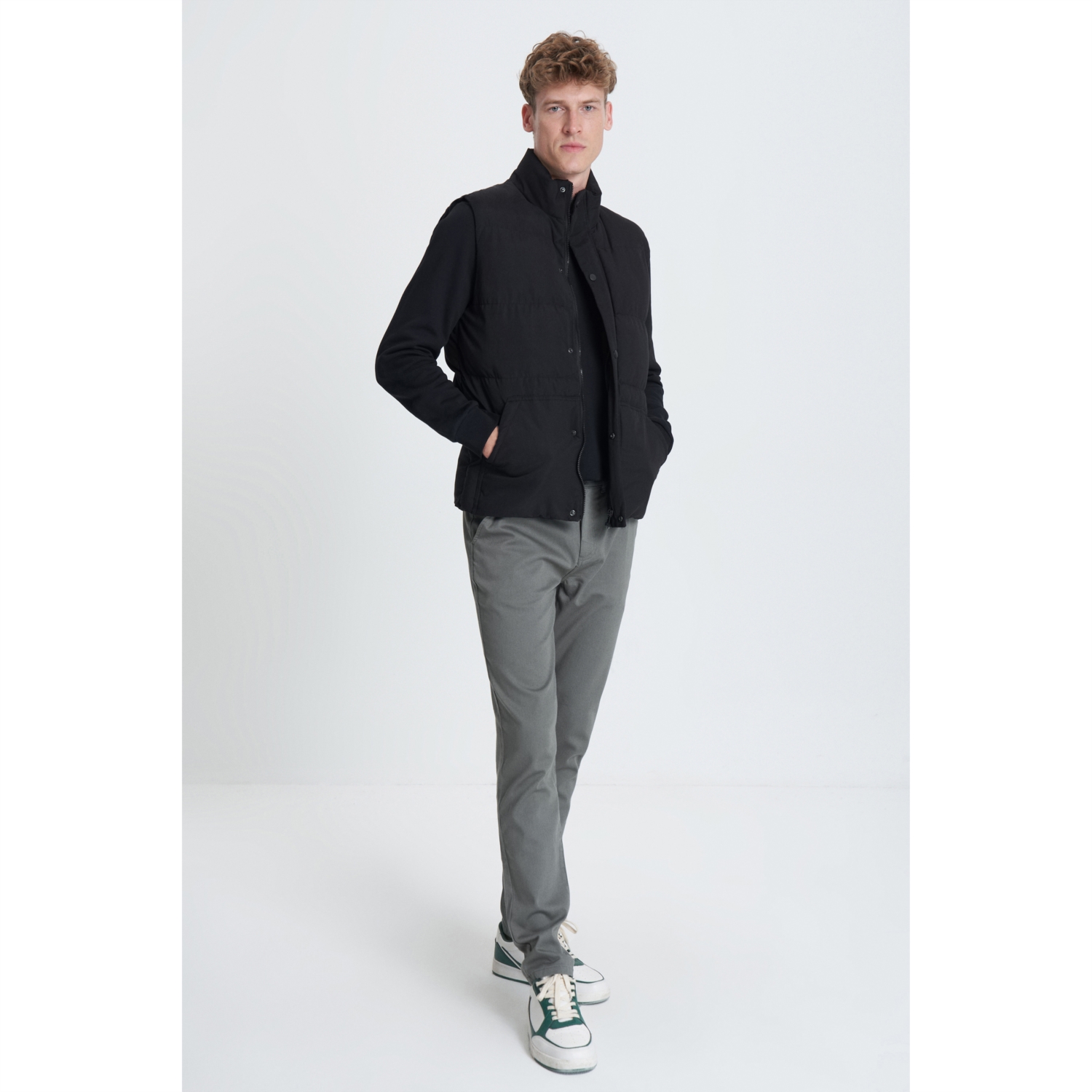 DİK YAKA ŞİŞME YELEK