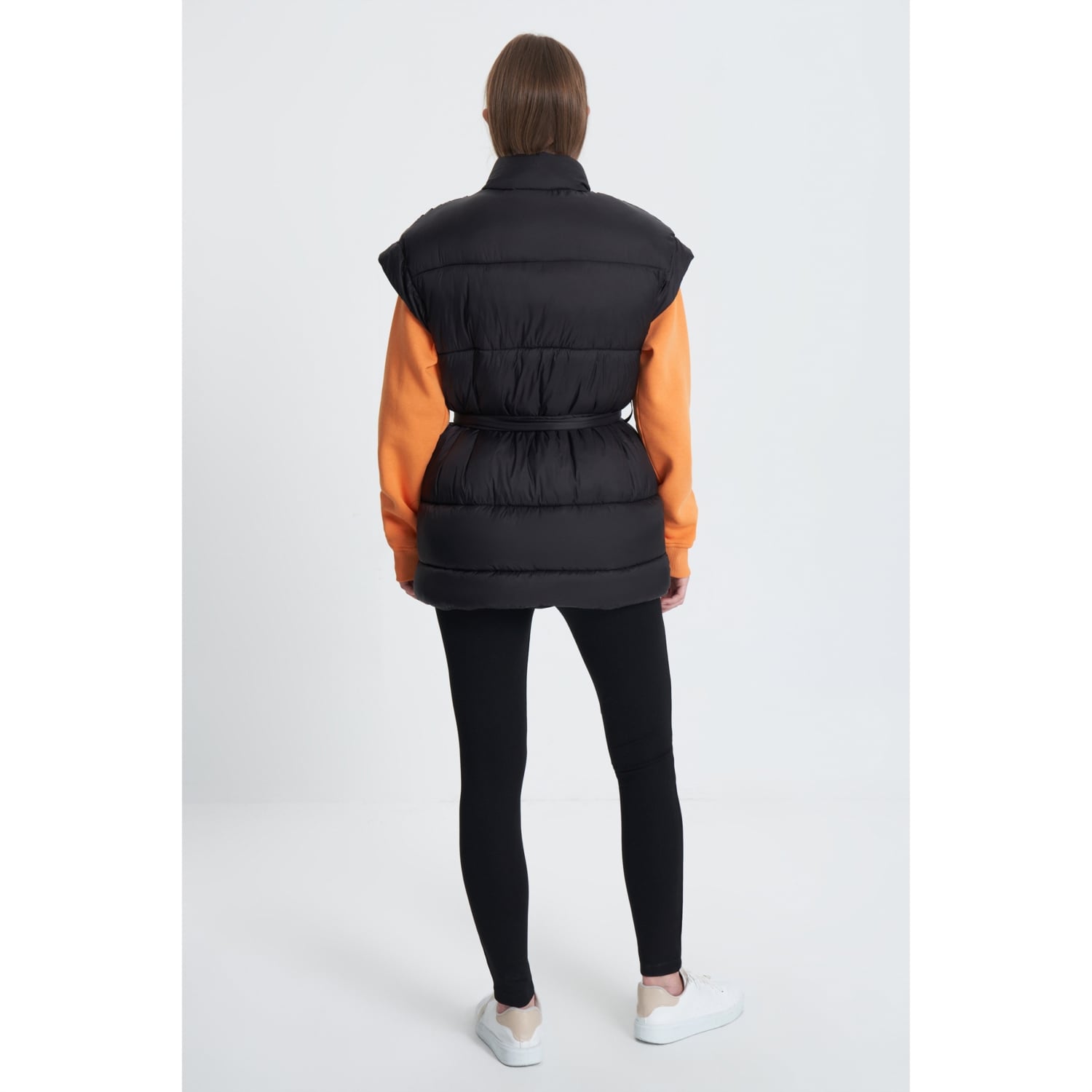 BELİ KUŞAKLI ŞİŞME YELEK