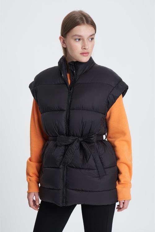  BELİ KUŞAKLI ŞİŞME YELEK