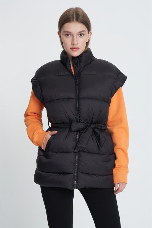  BELİ KUŞAKLI ŞİŞME YELEK