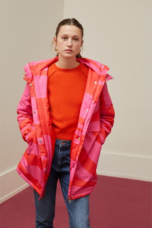  BASKILI KAPÜŞONLU MONT