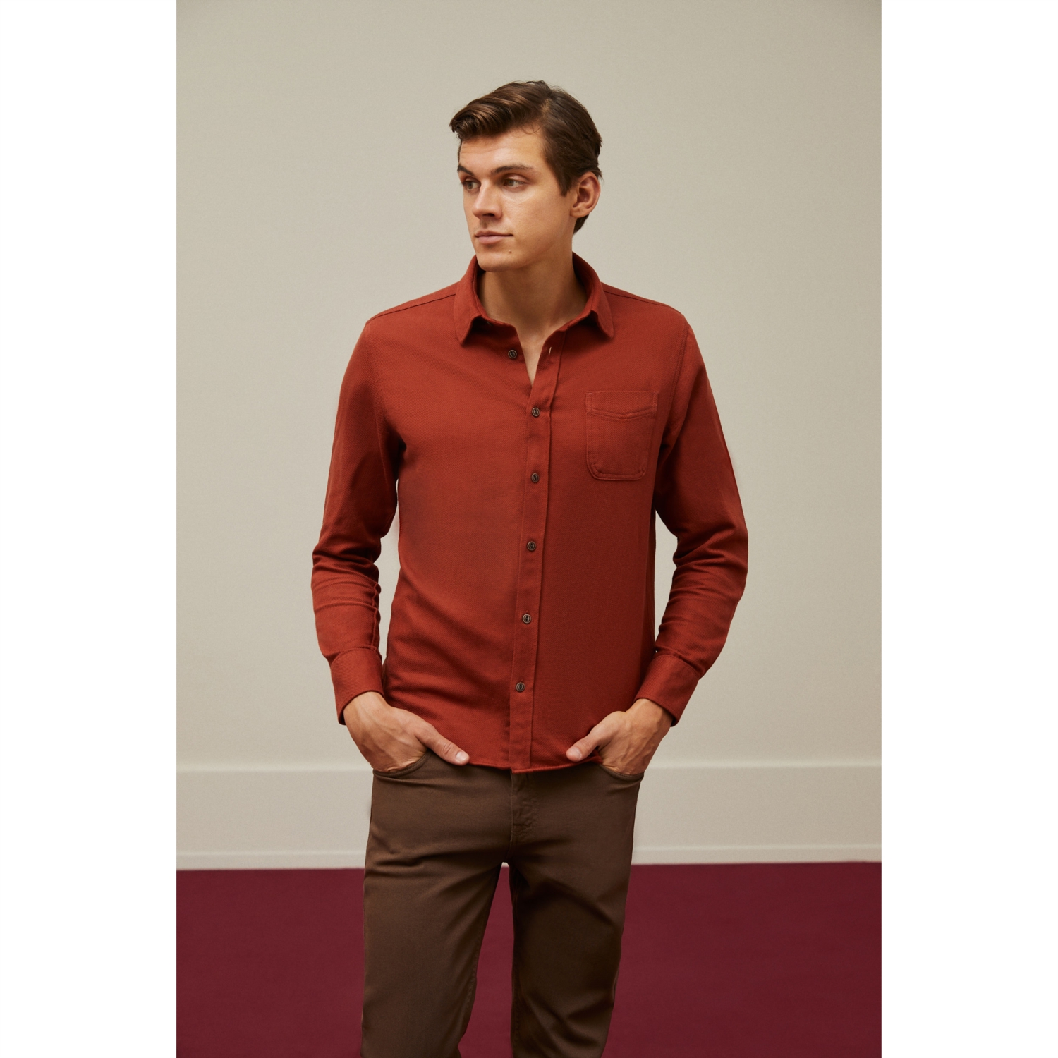 REGULAR FIT CEPLİ TWILL GÖMLEK