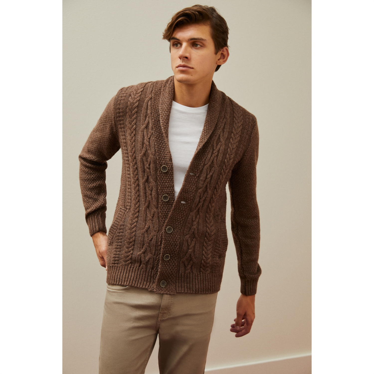 ŞAL YAKA SAÇ ÖRGÜLÜ UZUN KOLLU TRİKO HIRKA